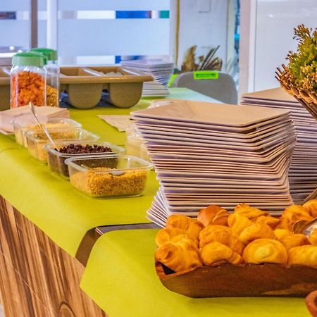 Waira Suites Летисия Екстериор снимка