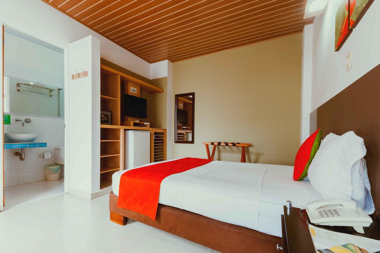 Waira Suites Летисия Екстериор снимка