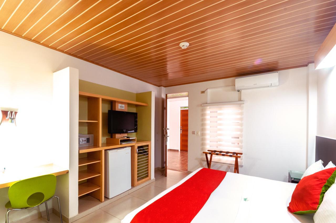 Waira Suites Летисия Екстериор снимка